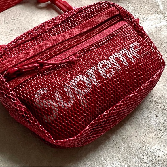 Supreme Cross Body, Small Shoulder Bag (SS20) - Picture 5 of 6